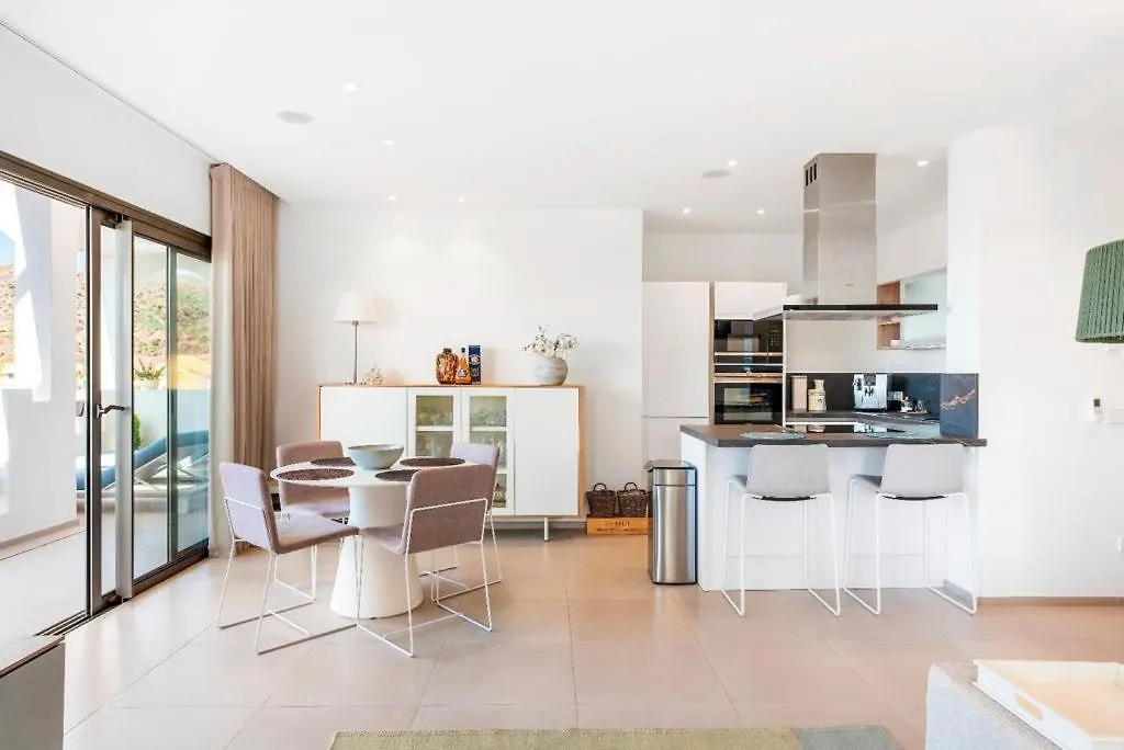 New Luxury Apartment With Sea View In Palm Mar Spanien